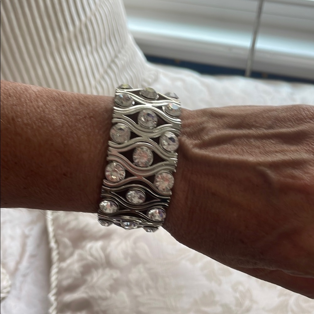 1001 Cära New York Silver and Clear‎ Crystal Bracelet